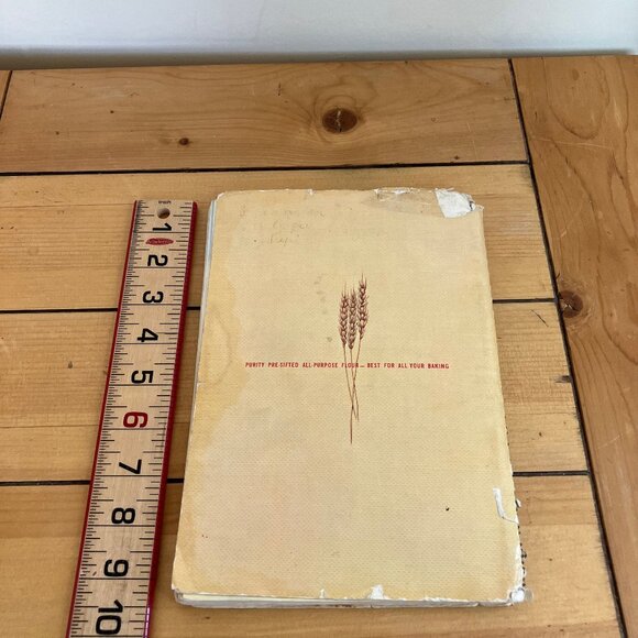 Purity Cook Book 1970s Canada Maple Leaf Mills Cooking Guide - Picture 8 of 9